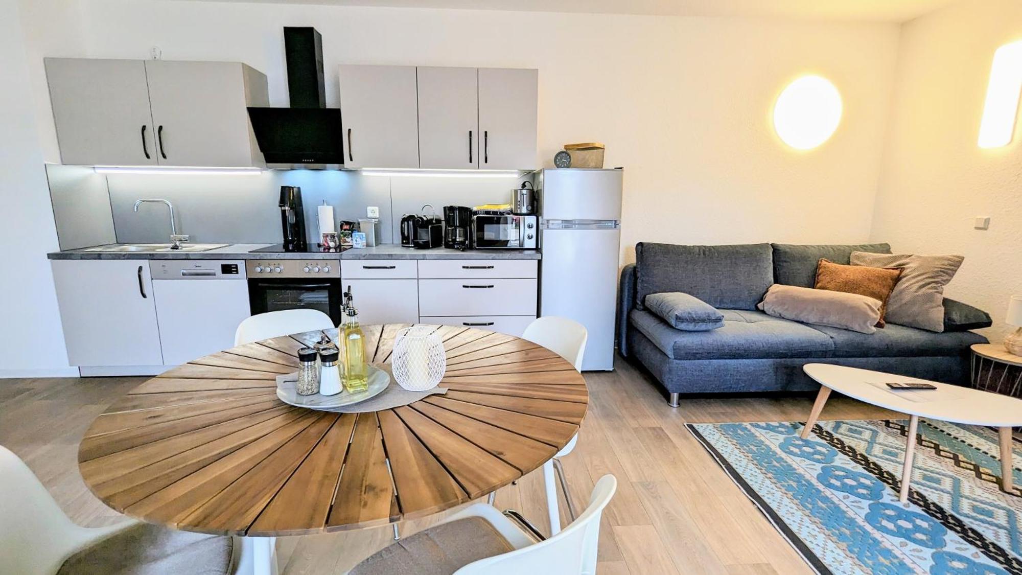 Fewo Urban Gotha - Apartment Orangerie - Am Schlosspark- Parken An Der Der Tuer- Barrierefrei, 900 Meter Zum Bahnhof - Wallbox Eksteriør bilde